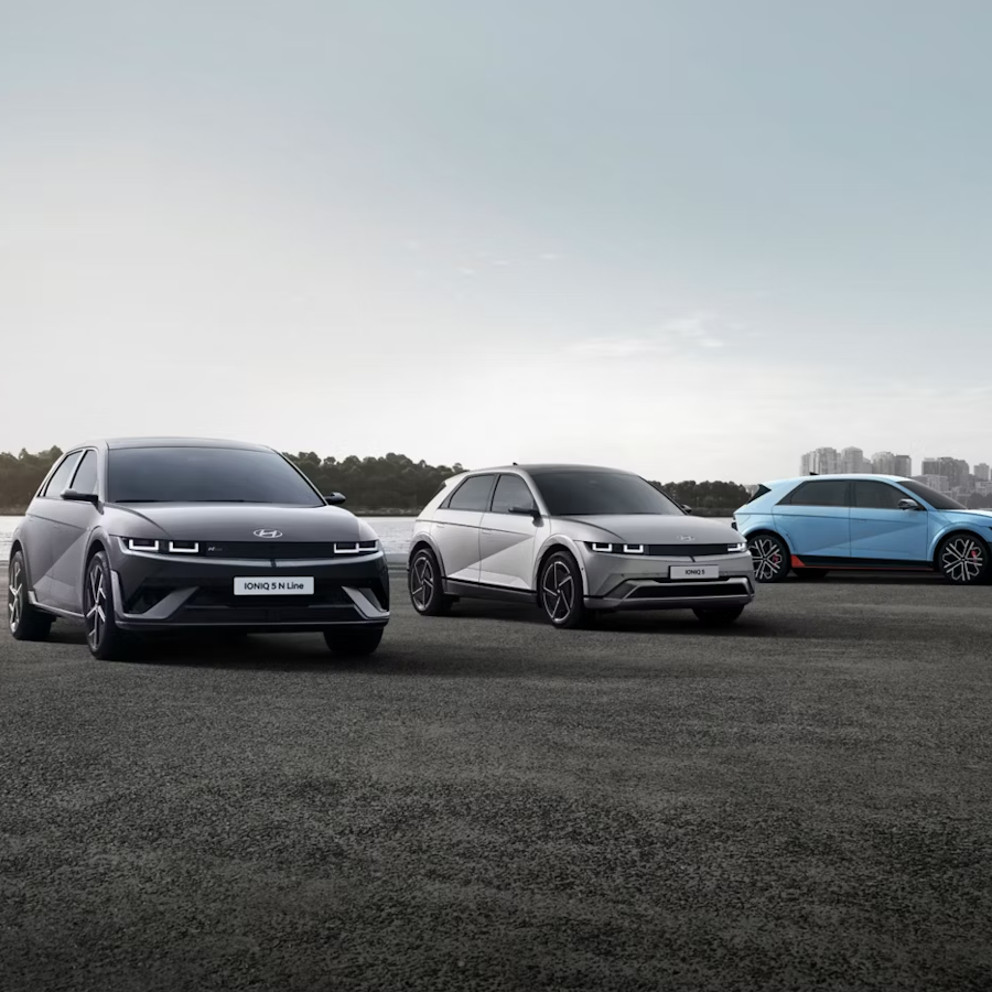 IONIQ 5 in black, blue and silver