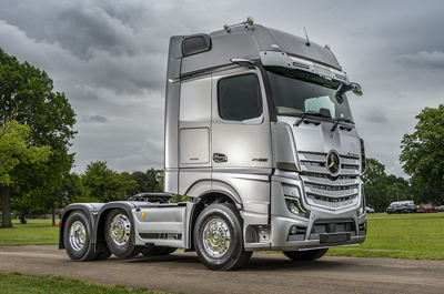 Mercedes-Benz Trucks reaches for the stars with exceptional Actros L Edition 3