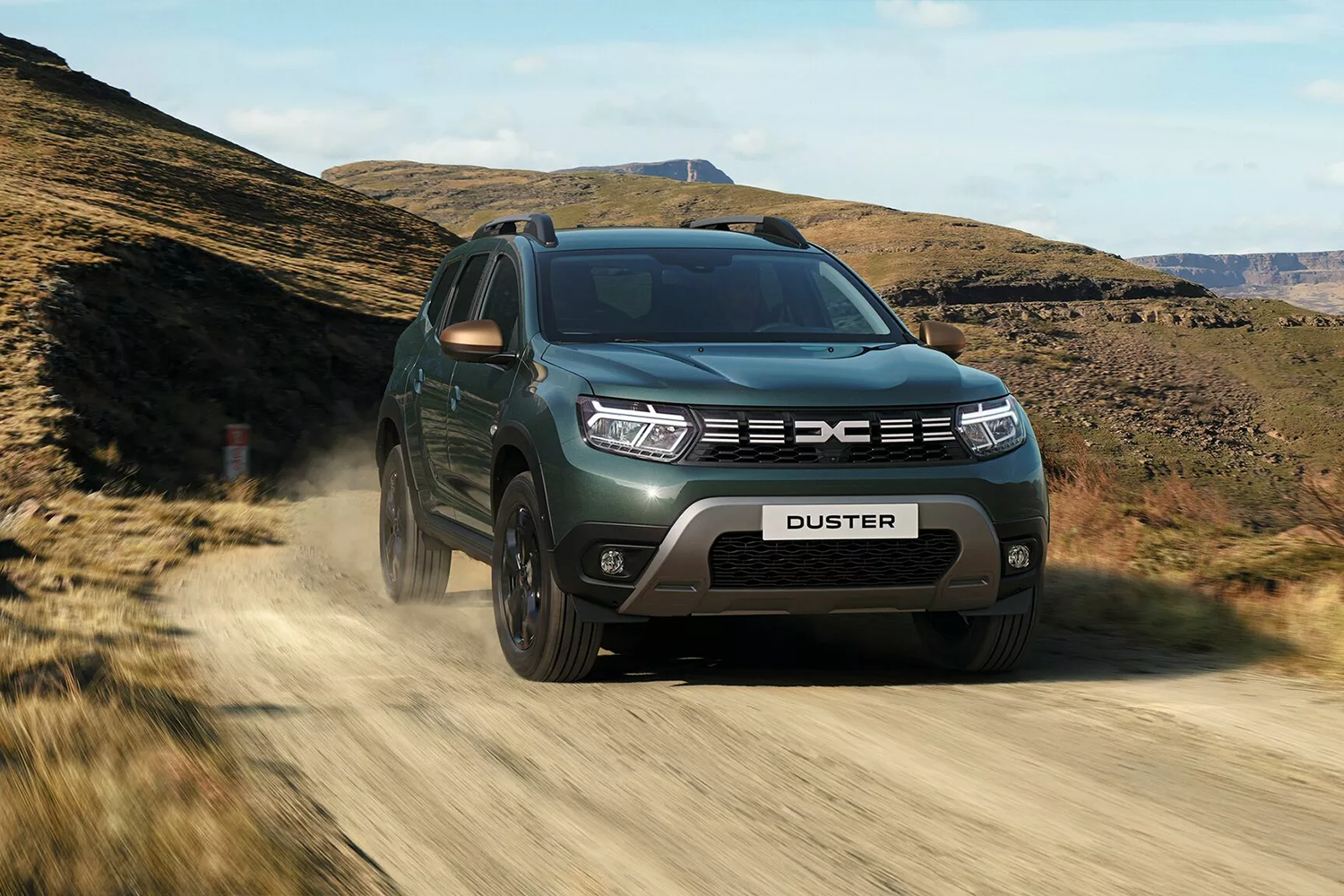 Dacia Duster Front Side View