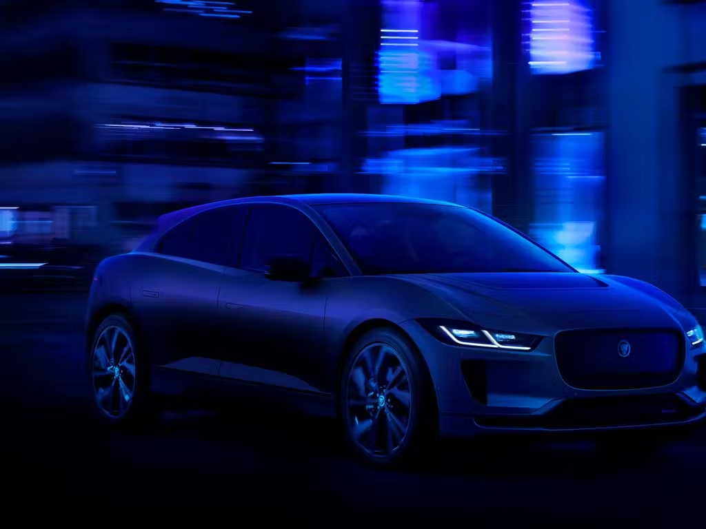 I-Pace Driving