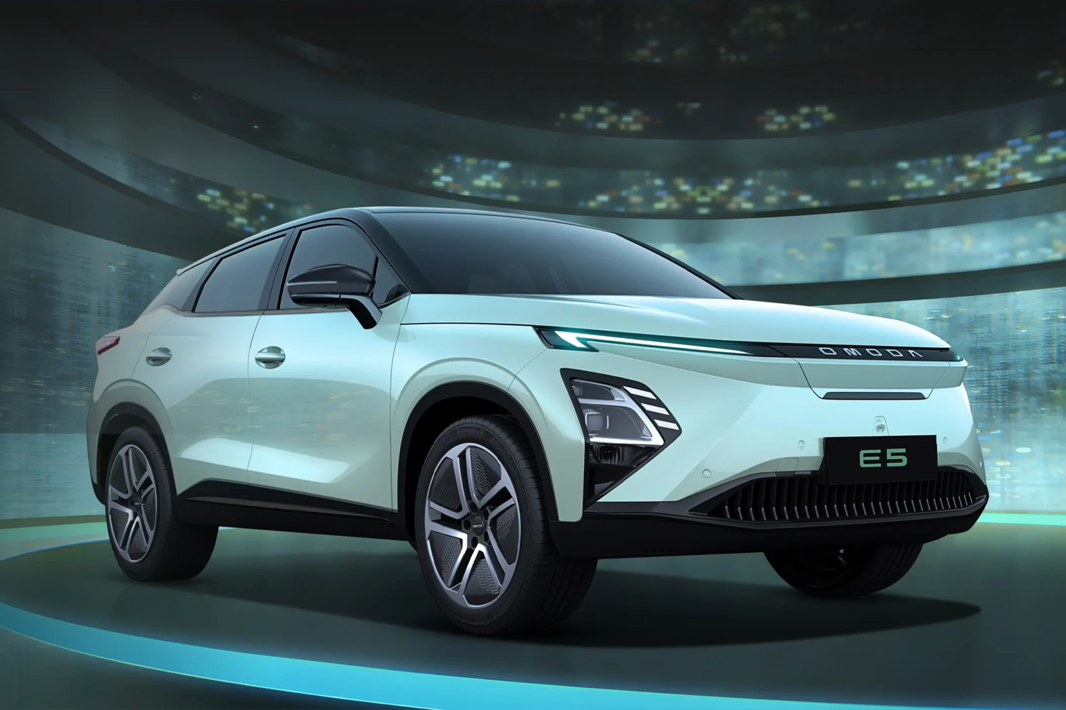Omoda E5 Front