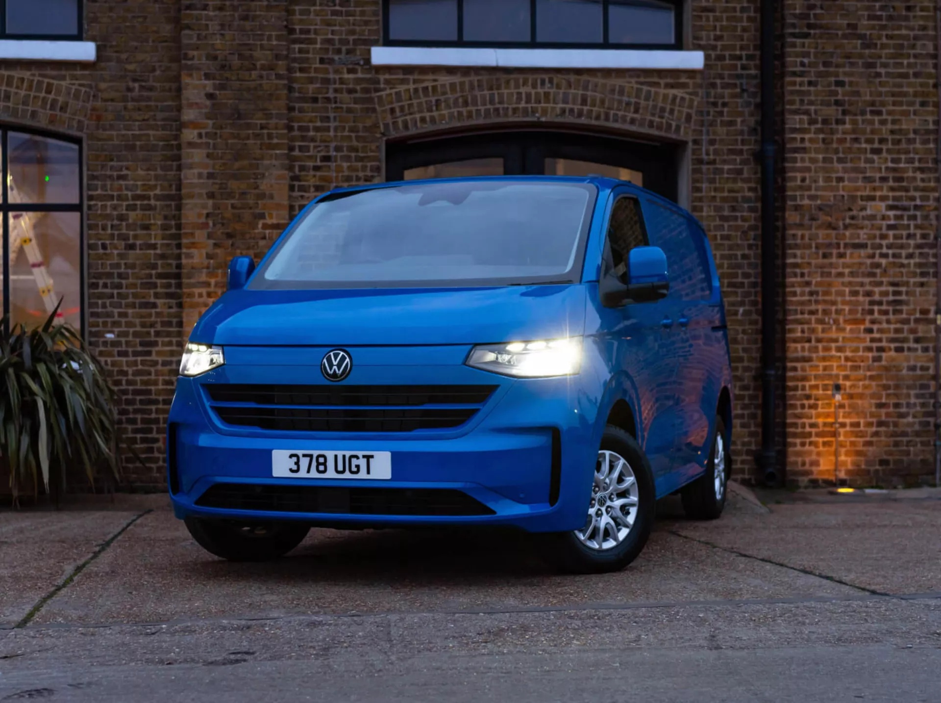 Transporter Panel van