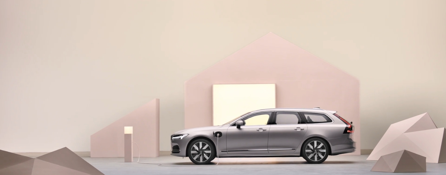 Volvo V90 Side View Exterior