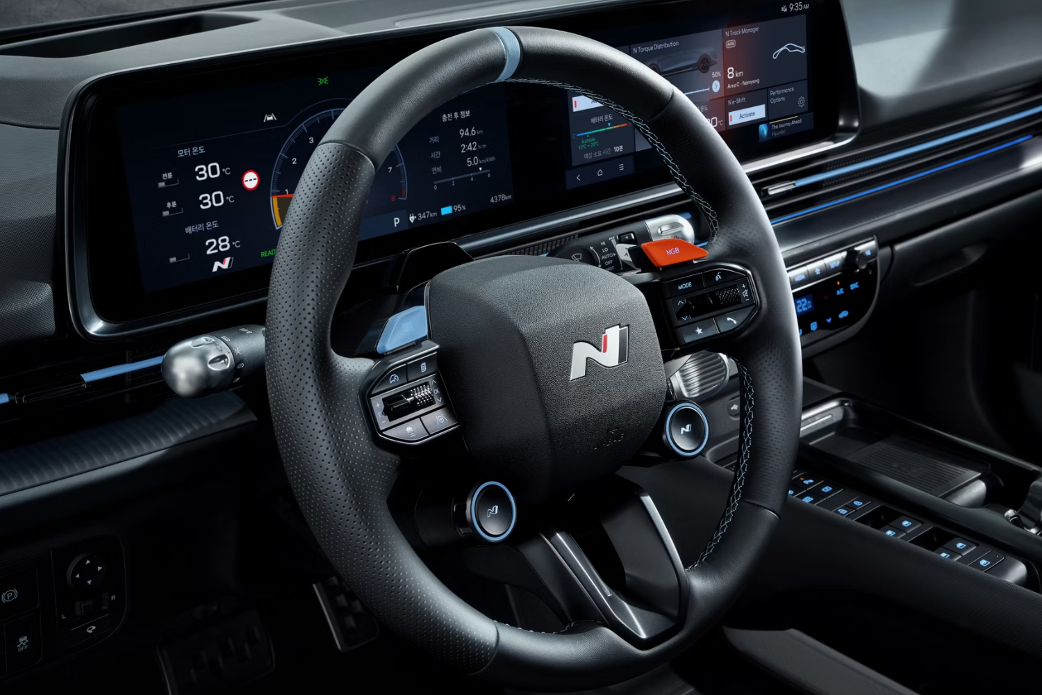 Steering wheel and instrument panel in all-new Hyundai IONIQ 6 N