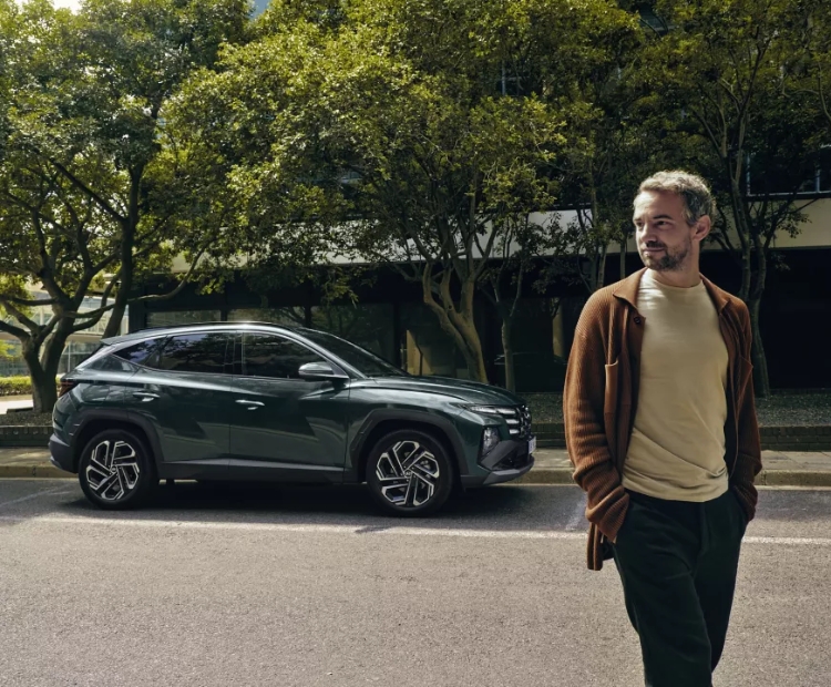 The Hyundai TUCSON Hybrid gallery image 3