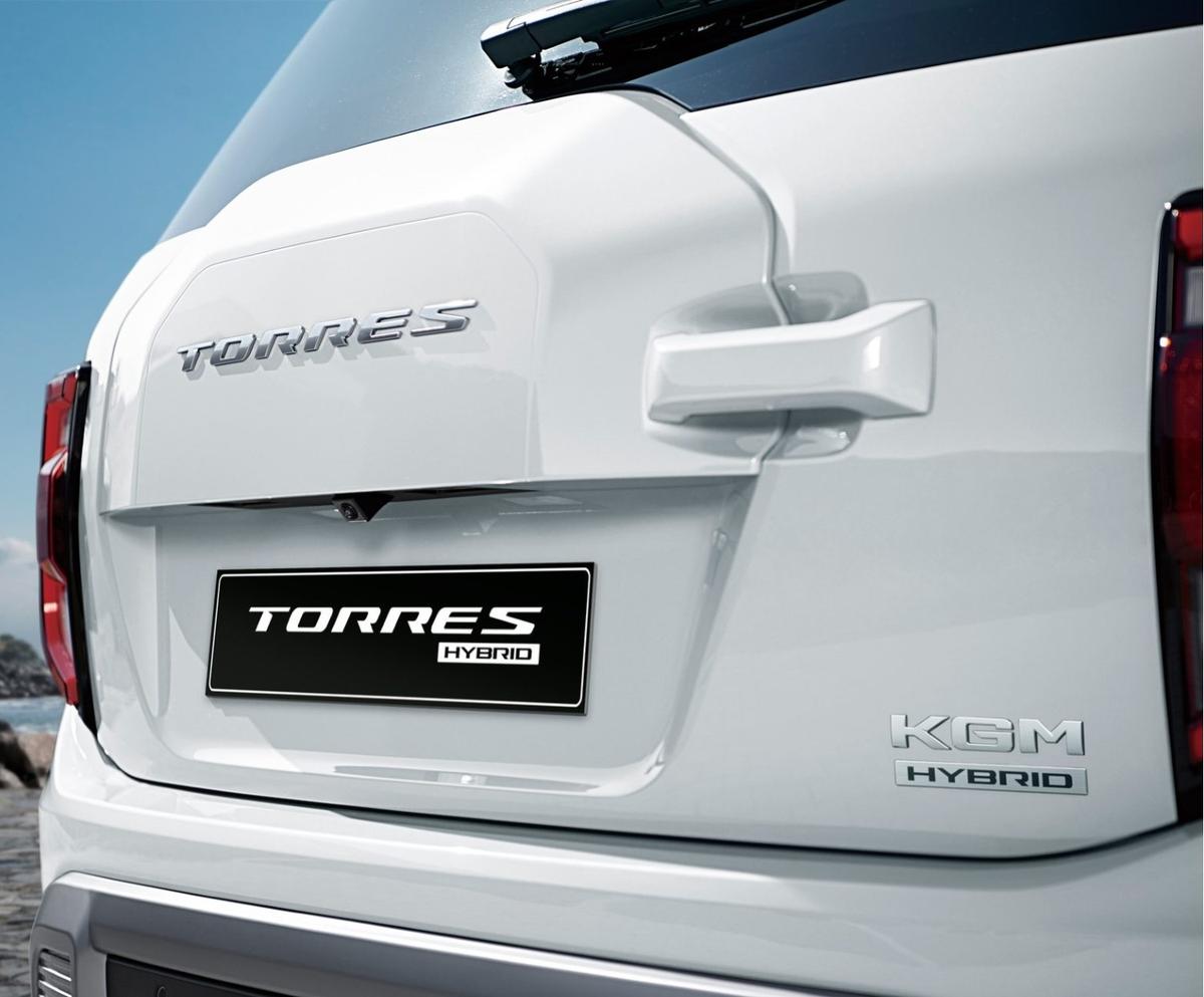 KGM Torres Hybrid gallery image 2