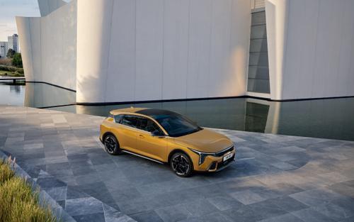 The Kia K4