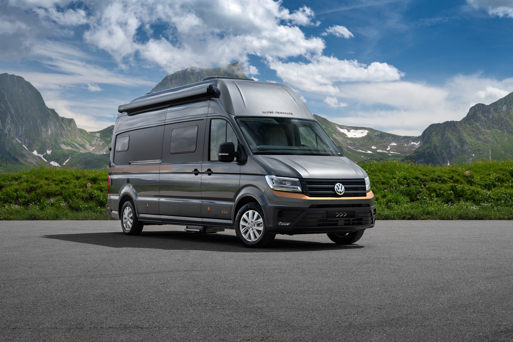 globe traveller
