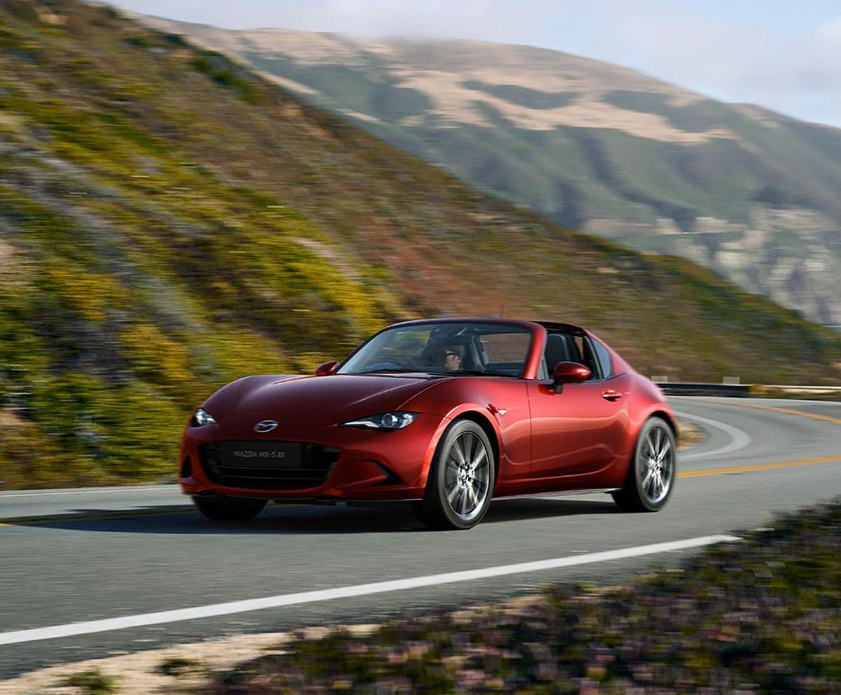 Mazda MX-5 RF gallery image 3