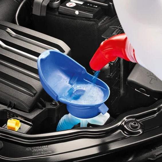 SKODA Kamiq Windscreen washer reservoir