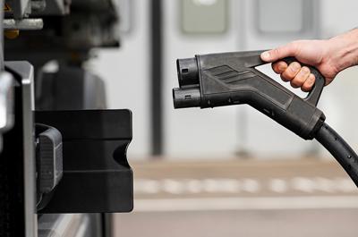 Plug-In Van And Truck Grants Extended Until 2027