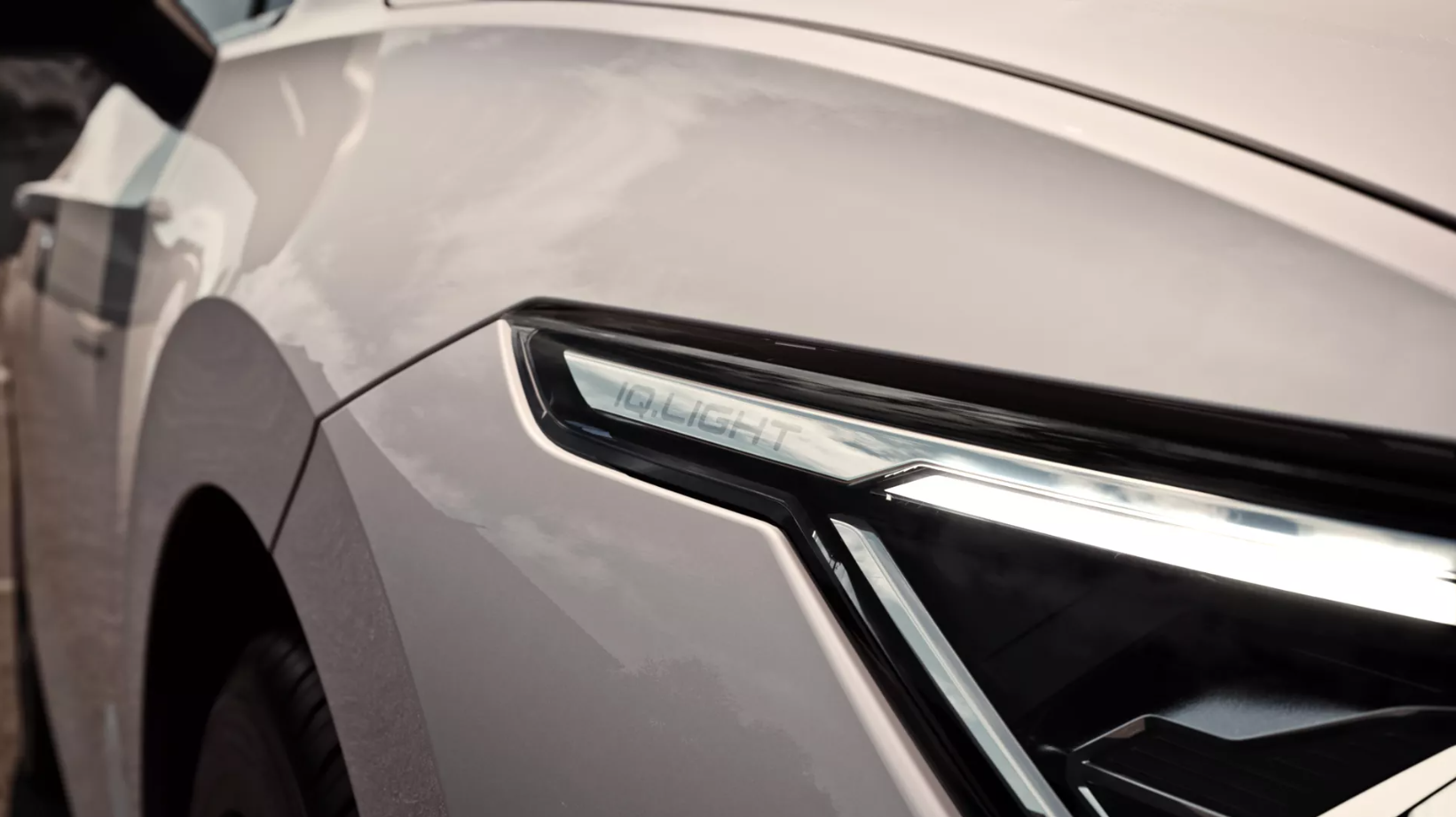 Volkswagen Golf Headlights