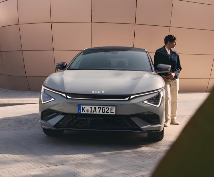 The Kia EV6 gallery image 1