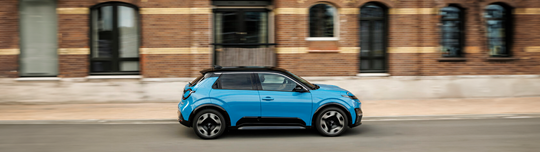 Escape the winter chills and enjoy a cosy commute courtesy of NissanConnect services