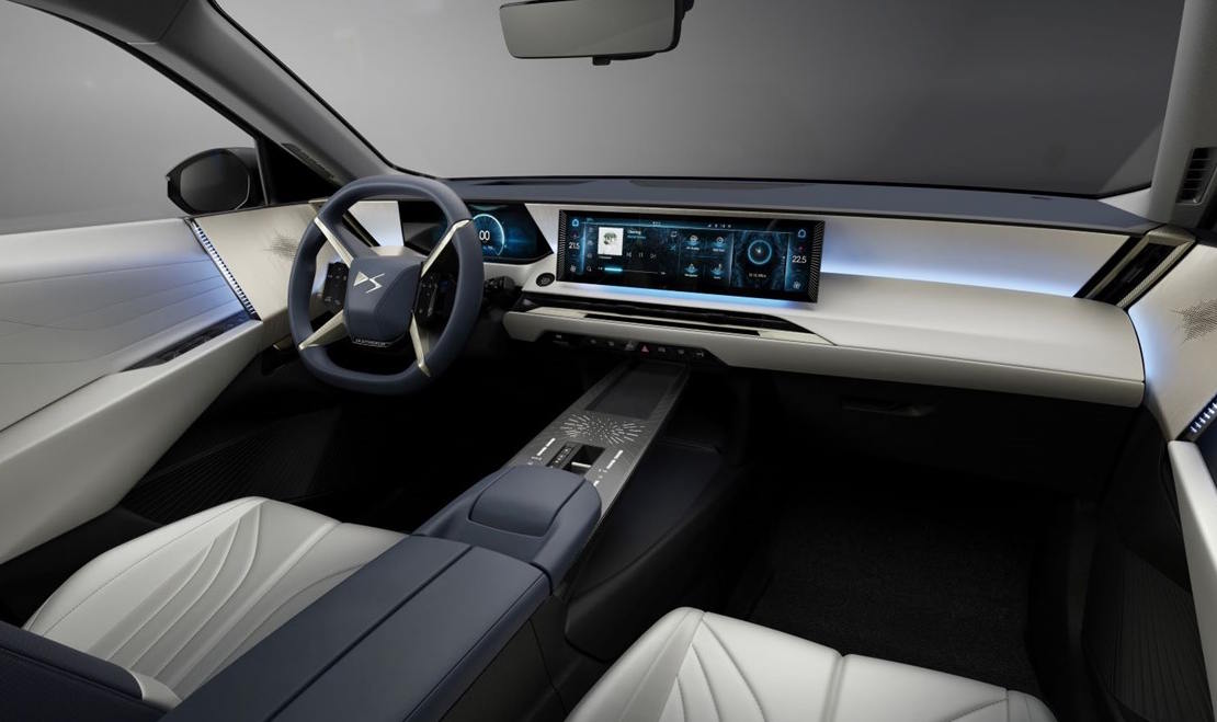 DS no8 Interior