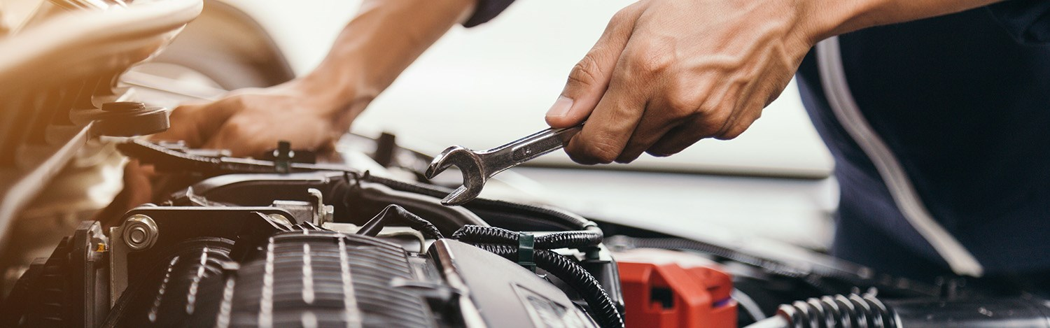 Mechanic Fixing Engine