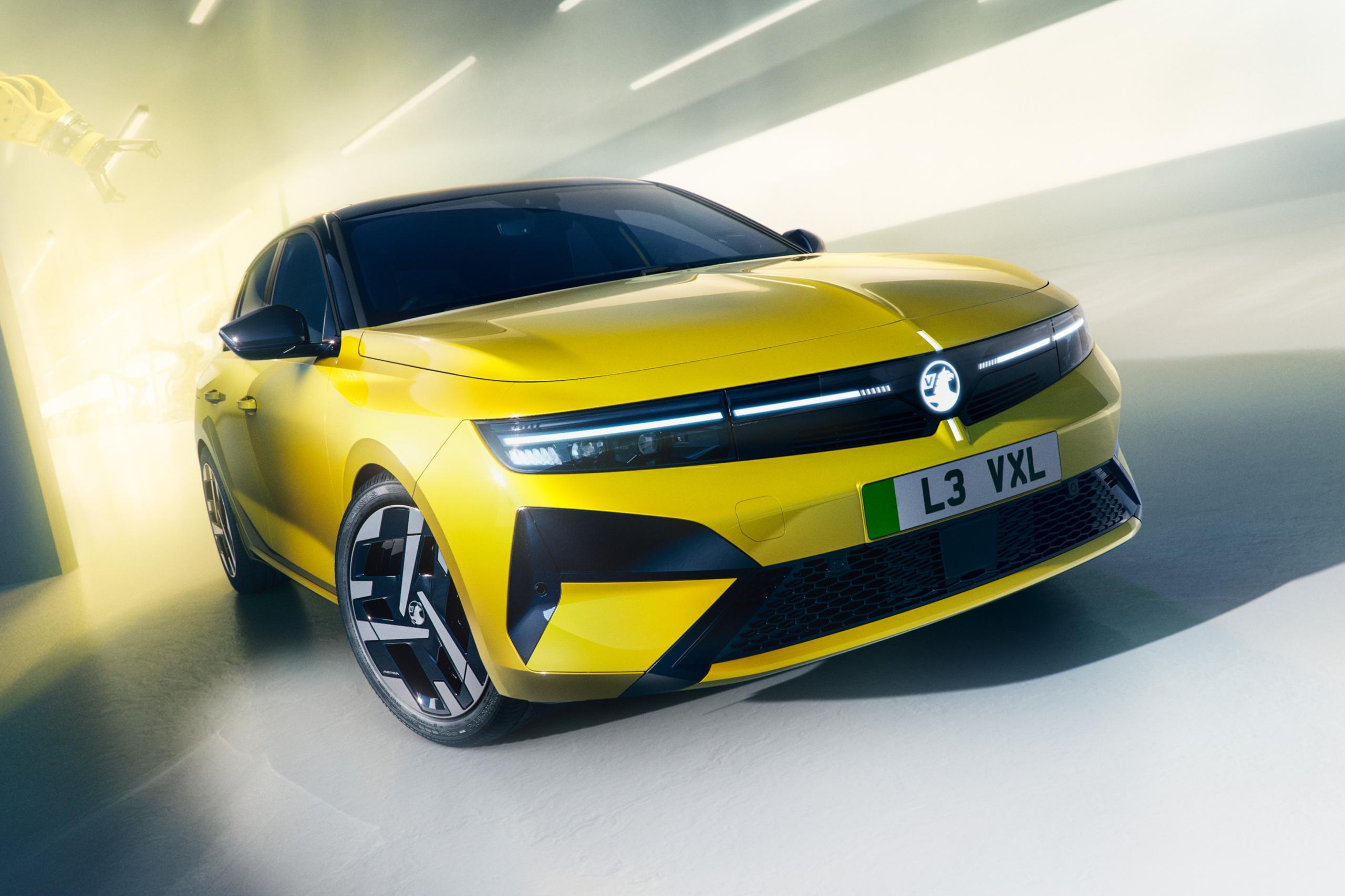 NEW Astra - Save up to £6,250