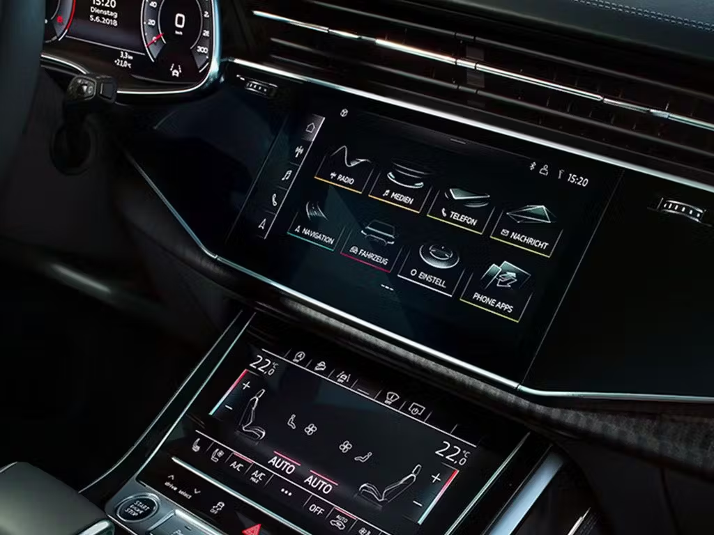 Audi Q8 Dash