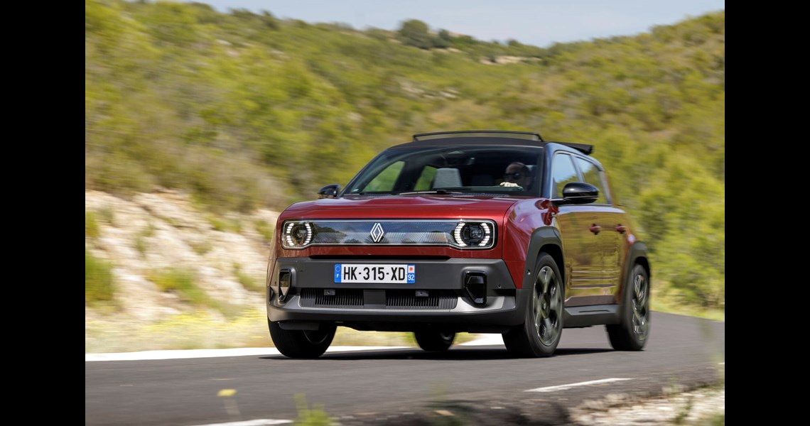 Renault 4 E-Tech electric Plein Sud: test driving a version designed for maximum pleasure