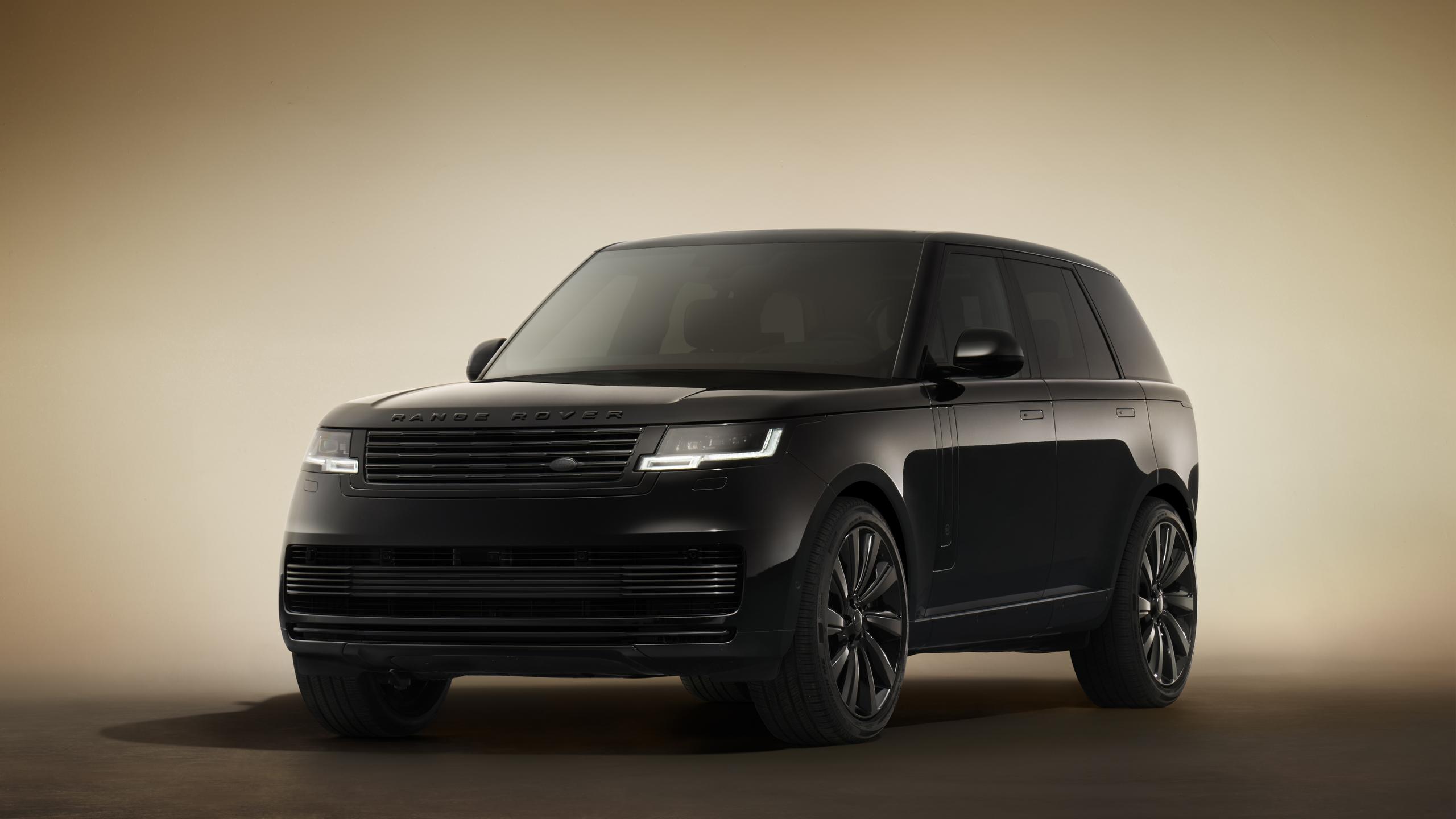 black Range Rover front view
