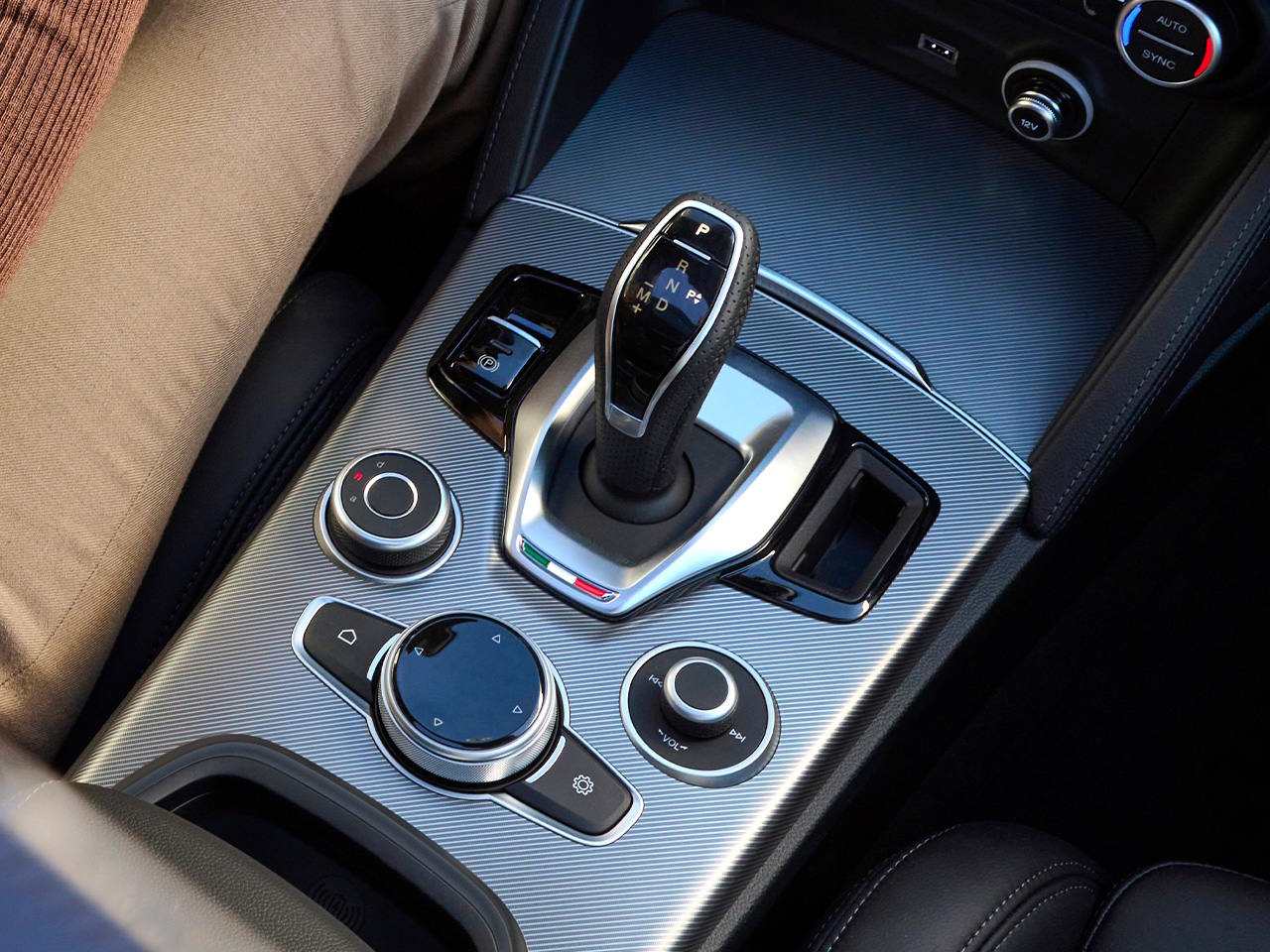 Stelvio Interior