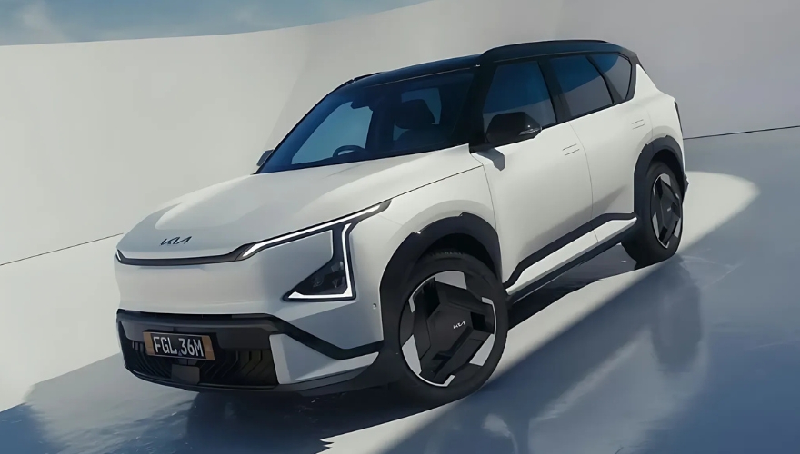 White Kia EV5 displayed in a clean white studio environment.