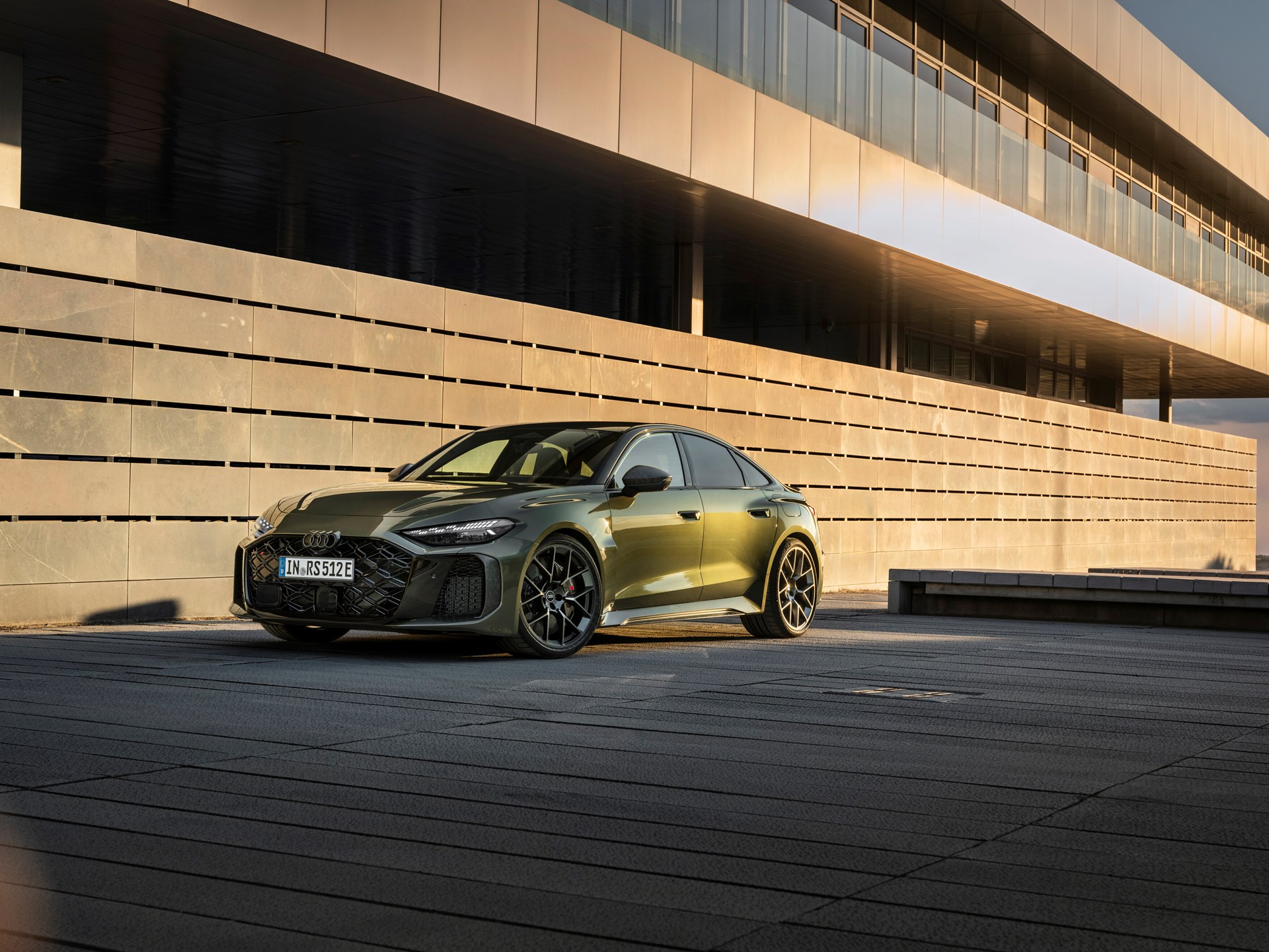 RS 5 Saloon