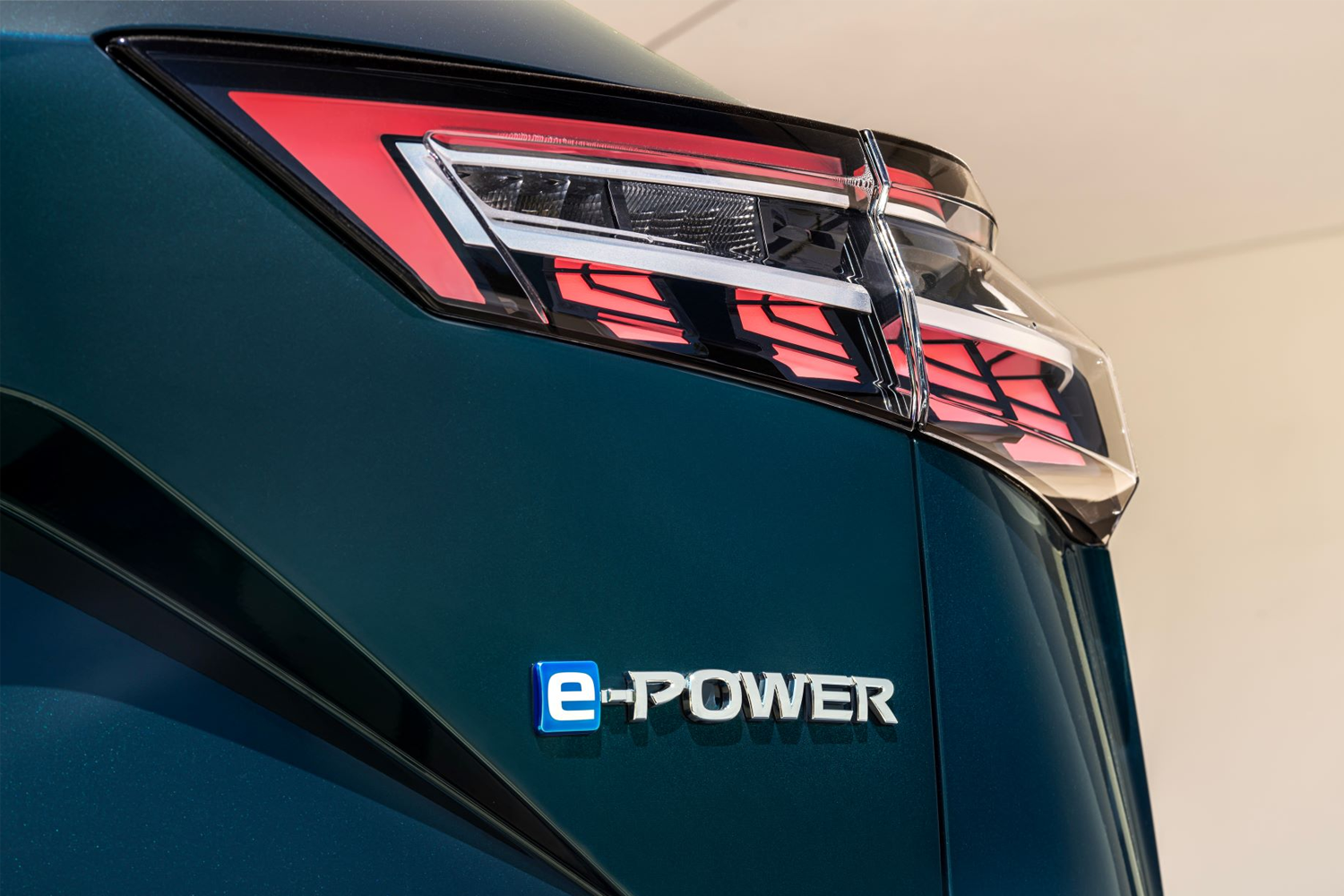 Rear light of Qashqai with new e-POWER