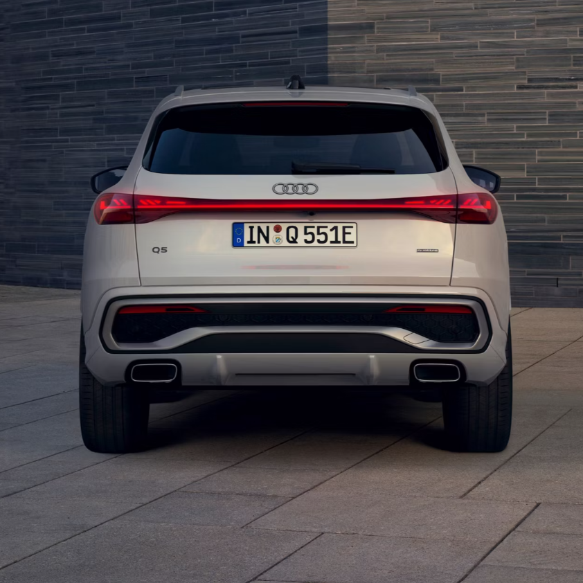 New Audi Q5 SUV e‑hybrid Rear View