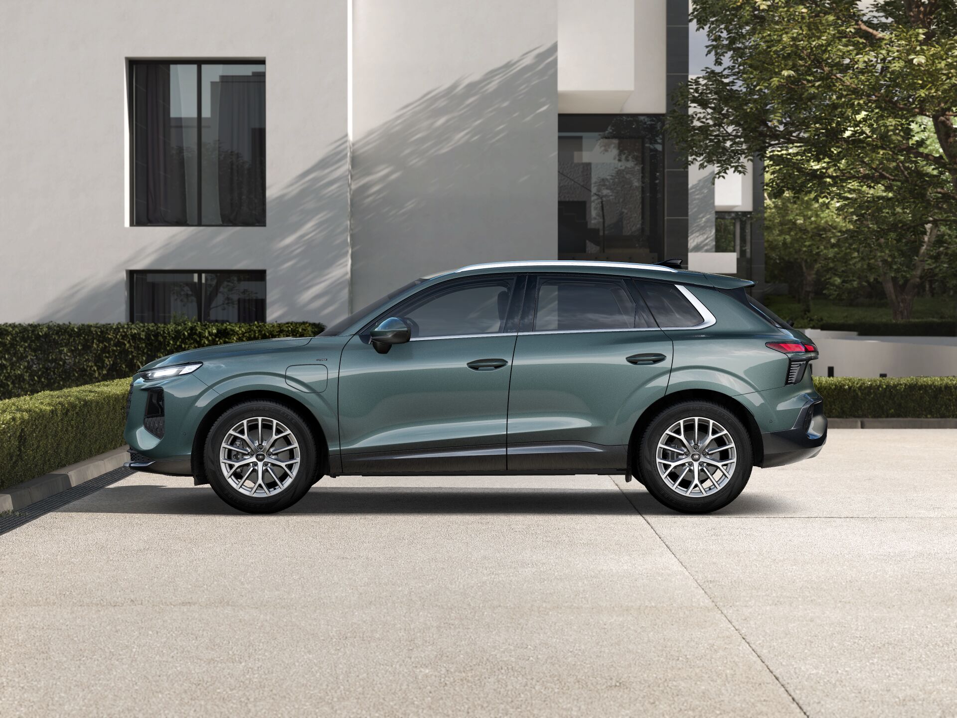 Green Audi q3 e-hybrid