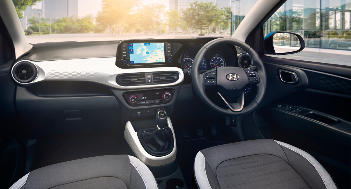 interior of hyundai i10