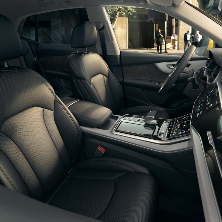 Audi Q8 Interior