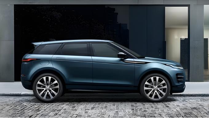 Range Rover Evoque side view