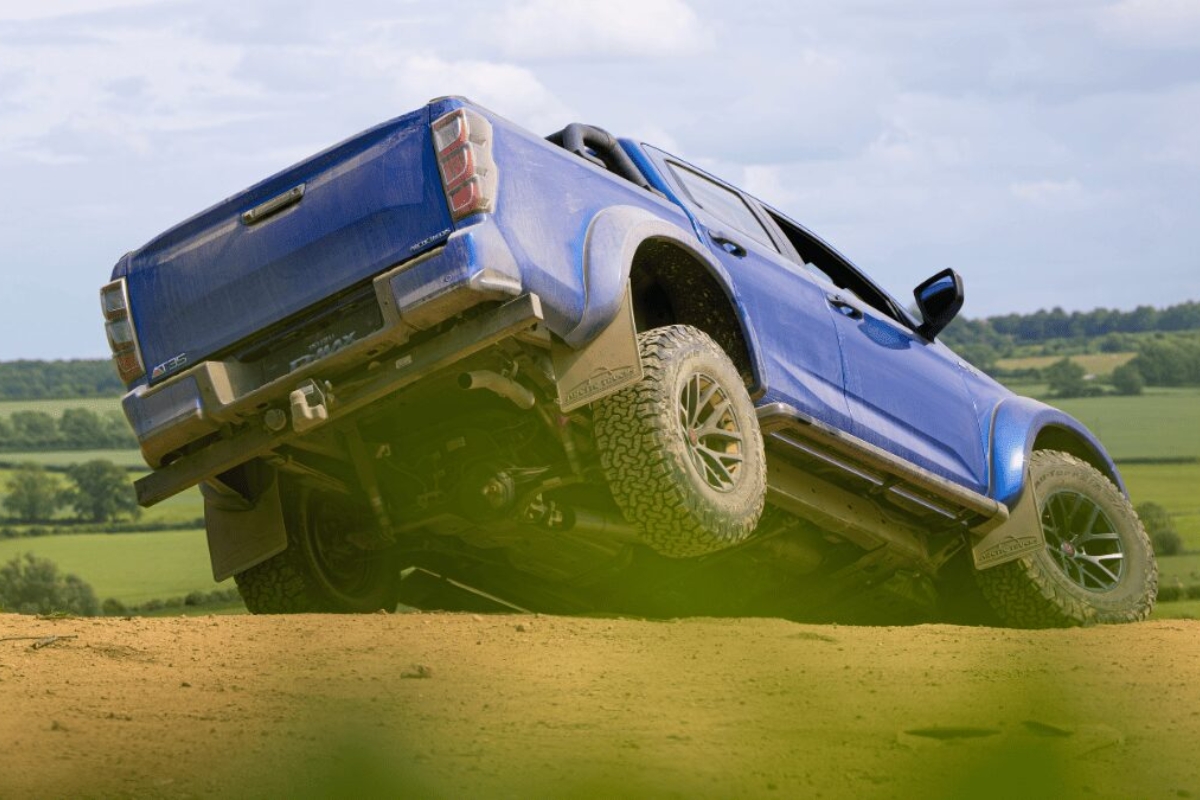 D-Max Arctic Trucks AT35