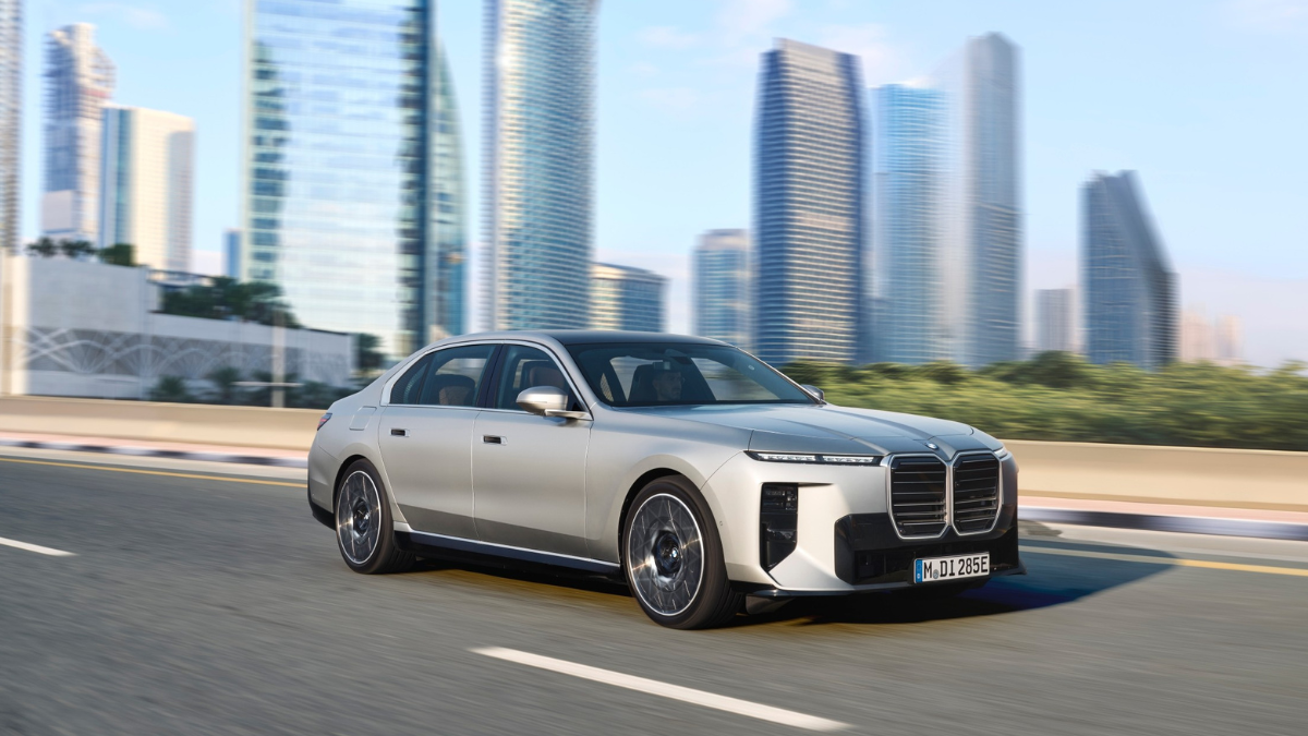 Electric executive vehicle for professional chauffeur operations