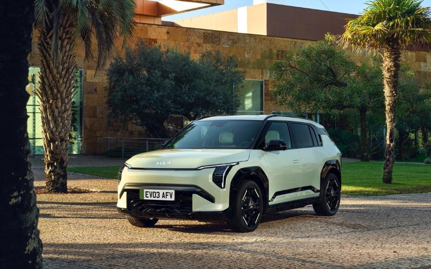 New Kia EV3 Best Small SUV | PCP Offer Finance Deal at Gravells Kia