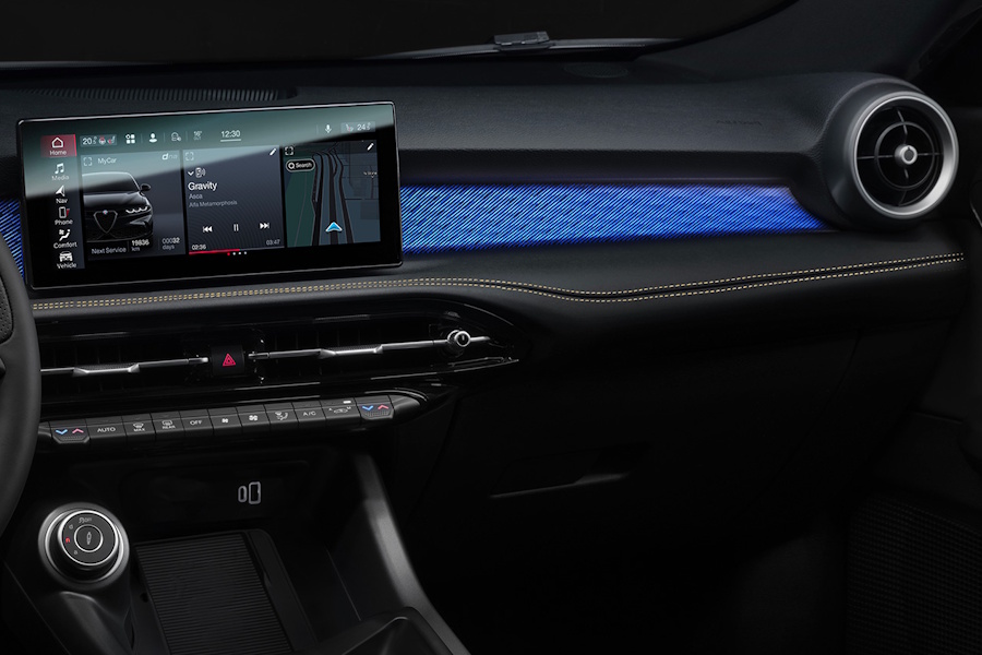 New Alfa Romeo Tonale Hybrid