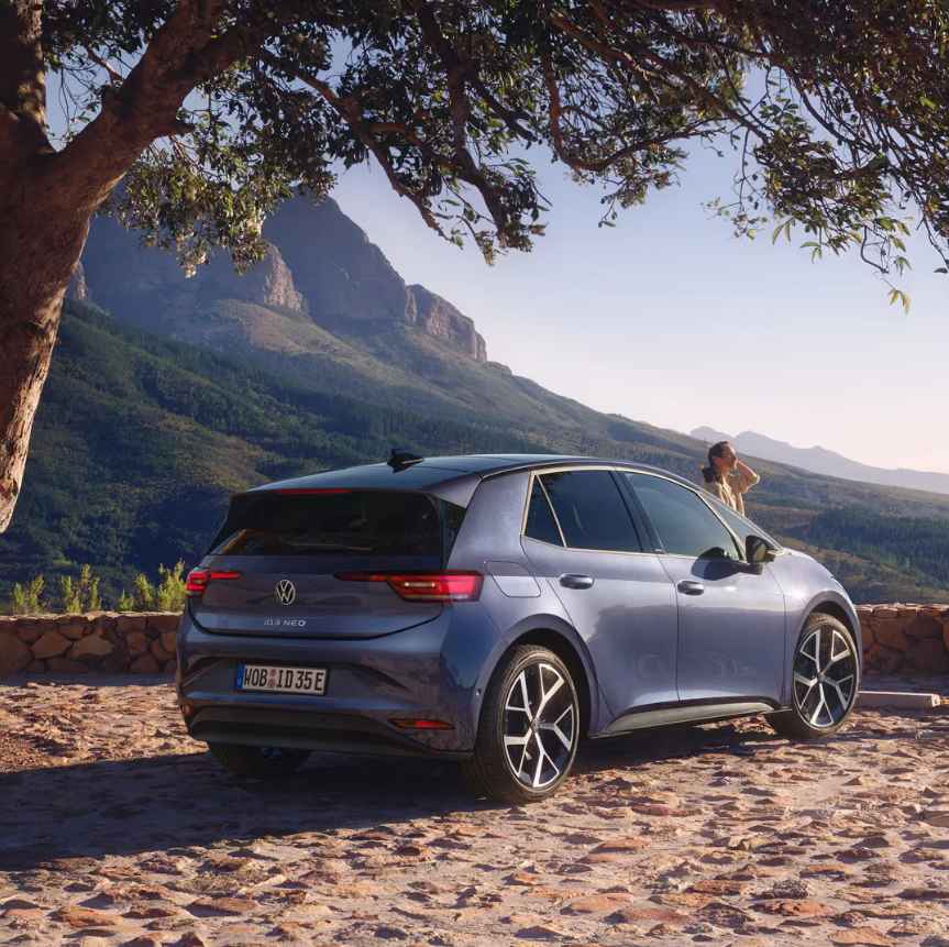 Volkswagen ID.3 Neo Rear Side View
