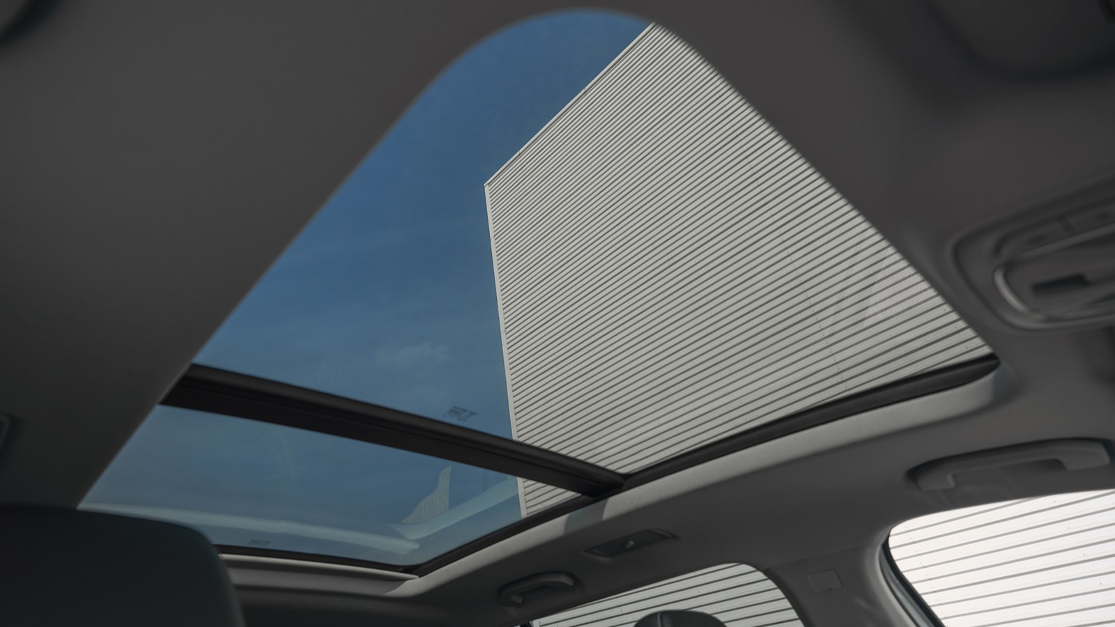 NEW MG S9 PHEV - From £359 a Month